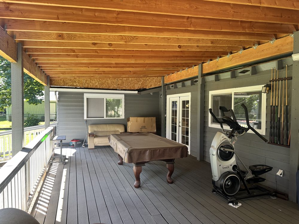 Recreation deck